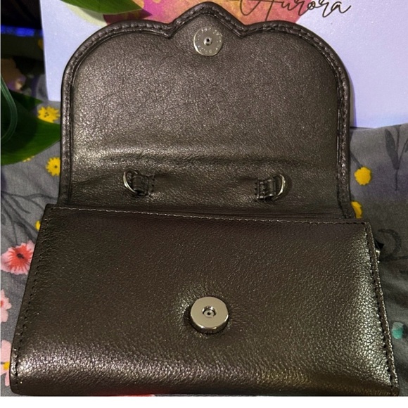 Brighton Grey Leather Wallet with Embossed Design EUC - Picture 3 of 9